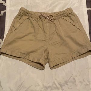 khaki shorts